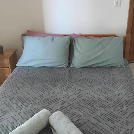 Nikos House * אספרובלטה