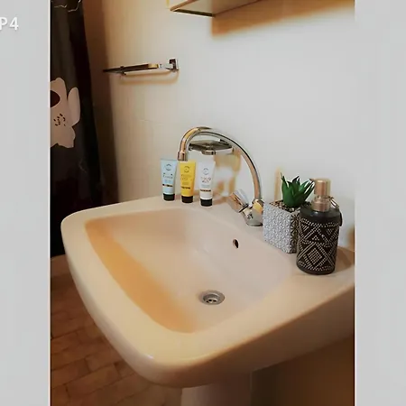 Nikos House * אספרובלטה