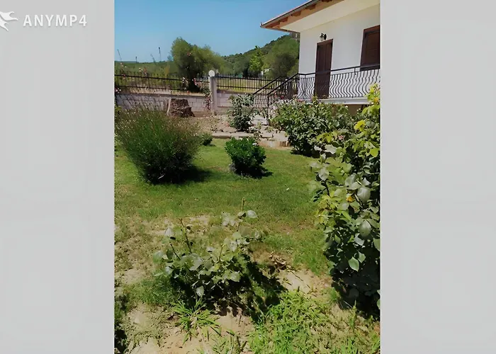 Nikos House
